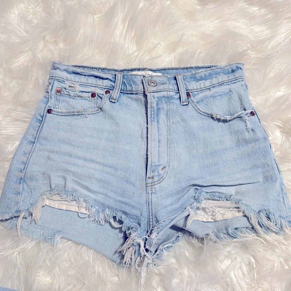 Abercrombie “the mom short” high rise size 25/0